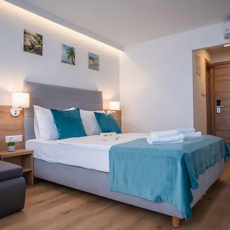 Mediteran Maradiso By Aminess Hotel 3*