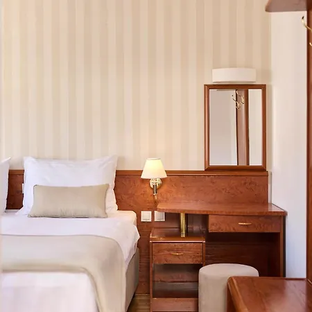 Mediteran Hotel 3*