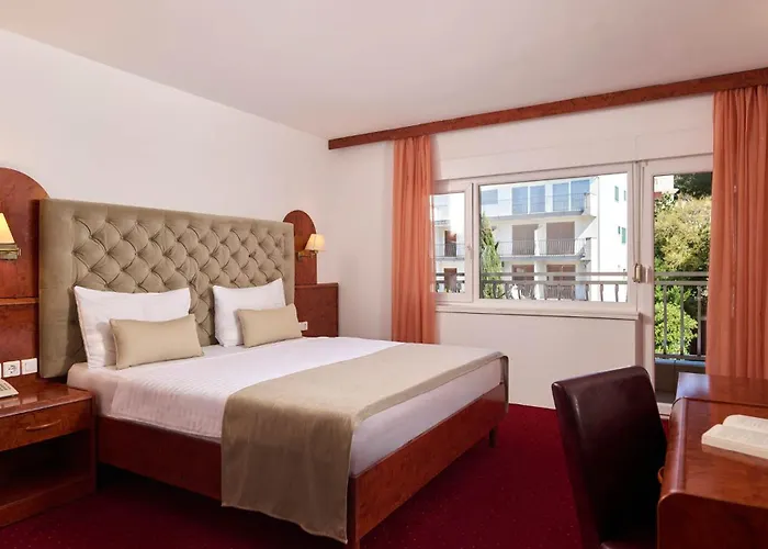 Mediteran Maradiso By Aminess Hotel 3*