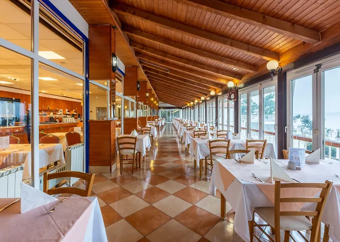 Mediteran Maradiso By Aminess Hotel